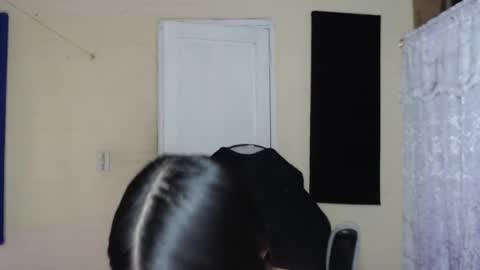   online show from 15, 2, 2025