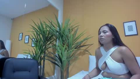 Snapshot of valeria_rua chatting on 25, 6, 2026 valeria_rua online show from 25, 6, 2026