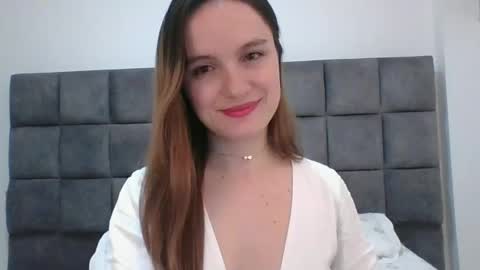 valeriafrannco online show from 8, 3, 2025