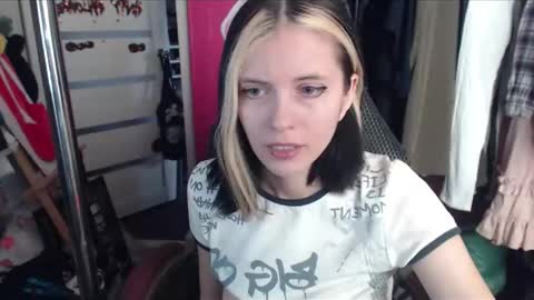 Snapshot of valeriaxkiss chatting on 23, 2, 2025 ValeriaXKiss online show from 23, 2, 2025