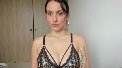 Snapshot of valerie777moonrise chatting on 14, 12, 2025 Agape online show from 14, 12, 2025