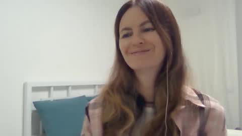 Snapshot of valerie_rose777 chatting on 1, 11, 2025 valerie_rose777 online show from 1, 11, 2025