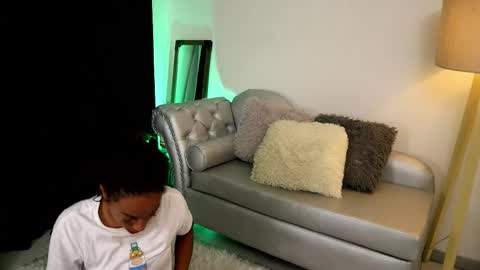 Snapshot of valeriebony chatting on 19, 9, 2025 Valerie Style3 online show from 19, 9, 2025