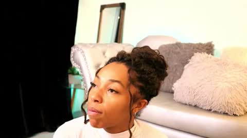 Snapshot of valeriebony chatting on 21, 10, 2025 Valerie Style3 online show from 21, 10, 2025