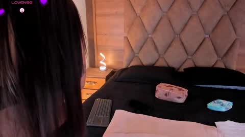 valeriekhaleesi online show from 21, 3, 2026