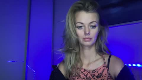 Snapshot of valerieluvsugar chatting on 2, 1, 2025 Valerie online show from 2, 1, 2025