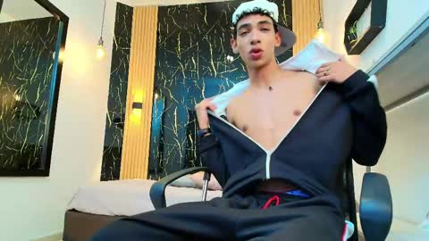 VALERIO  online show from 23, 4, 2026