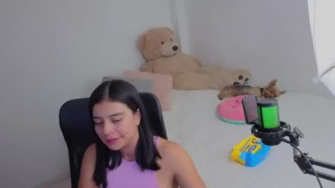 valerihouse_ online show from 11, 7, 2026