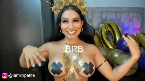 Snapshot of valery_dupont chatting on 11, 12, 2024 Valery Lin Dupont online show from 11, 12, 2024