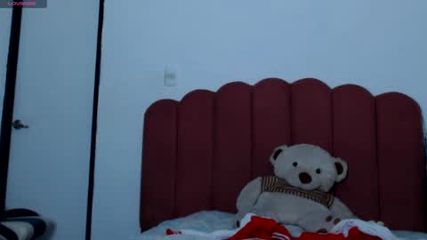 B V Naughty online show from 14, 1, 2025