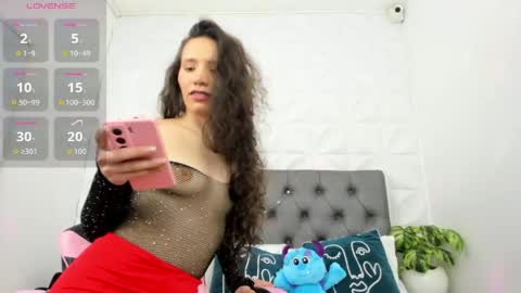 Snapshot of valeryn_rosse chatting on 30, 4, 2026 valeryn rosse online show from 30, 4, 2026