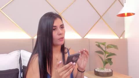 Snapshot of valesantodomingo chatting on 19, 2, 2026 Sofia online show from 19, 2, 2026