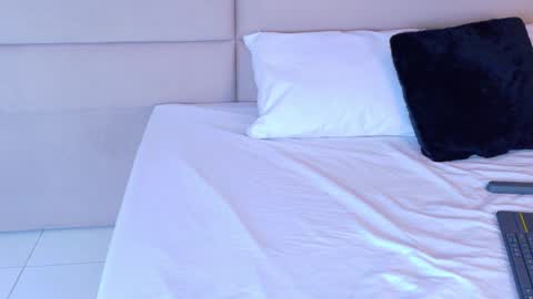 Snapshot of valeswift chatting on 23, 9, 2025 Vale online show from 23, 9, 2025