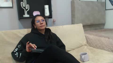 valevicious online show from 25, 2, 2025