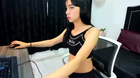 Snapshot of valey_nicole chatting on 14, 6, 2026 valey_nicole online show from 14, 6, 2026