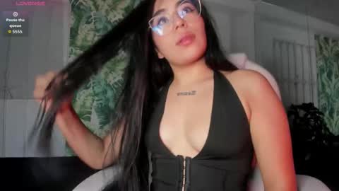 Snapshot of valkyria12 chatting on 23, 11, 2025 Valkyria online show from 23, 11, 2025