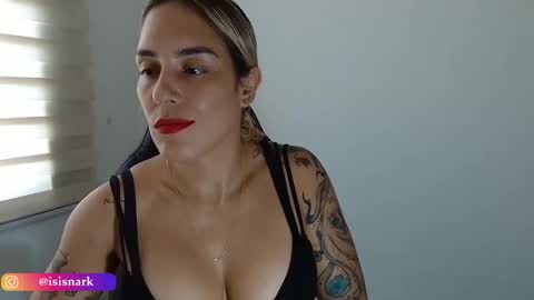 Snapshot of valkyriarose chatting on 13, 9, 2025 Isis online show from 13, 9, 2025