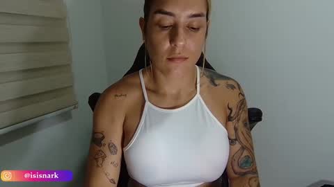 Snapshot of valkyriarose chatting on 17, 9, 2025 Isis online show from 17, 9, 2025