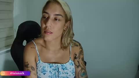 Snapshot of valkyriarose chatting on 30, 10, 2025 Isis online show from 30, 10, 2025