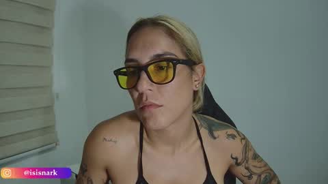 Snapshot of valkyriarose chatting on 28, 11, 2025 Isis online show from 28, 11, 2025