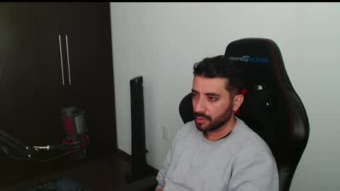 Roberto Carlos online show from 13, 12, 2025