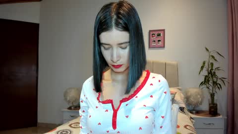 Macarena online show from 7, 12, 2024