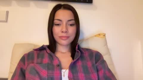 Little Devil online show from 27, 1, 2025