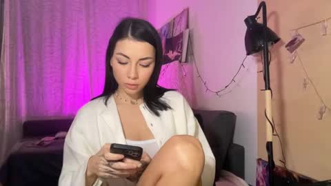 Little Devil online show from 8, 2, 2025