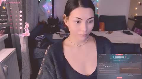 Little Devil online show from 27, 2, 2025