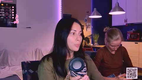 Little Devil online show from 10, 9, 2025