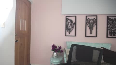 Isabella online show from 16, 12, 2024