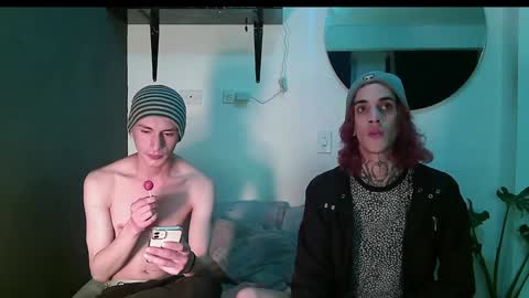 Snapshot of vamp_noah chatting on 1, 2, 2025 Vamp Noah and Dan online show from 1, 2, 2025