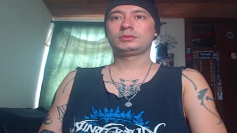 Snapshot of vampireathome chatting on 5, 2, 2025 vampireathome online show from 5, 2, 2025