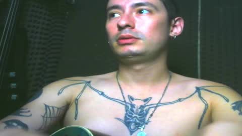 Snapshot of vampireathome chatting on 3, 3, 2025 vampireathome online show from 3, 3, 2025