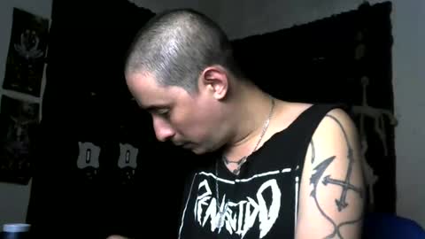 Snapshot of vampireathome chatting on 24, 10, 2025 vampireathome online show from 24, 10, 2025