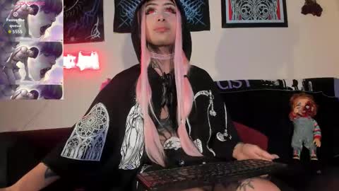 david guzman i model independenthelp me with a thumbs up online show from 1, 3, 2026