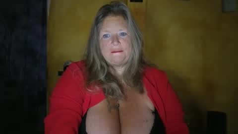 vampwoman online show from 9, 4, 2026