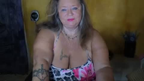 vampwoman online show from 28, 7, 2026