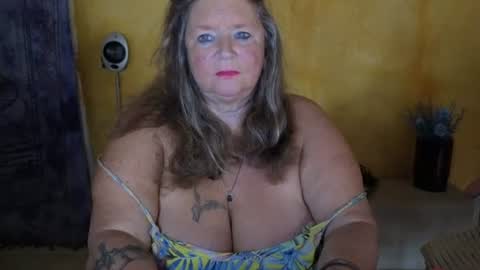 vampwoman online show from 28, 7, 2026