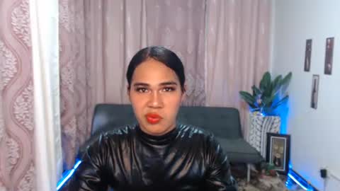 Snapshot of vampy_ebony_laxine chatting on 19, 9, 2025 vampy_ebony_laxine online show from 19, 9, 2025