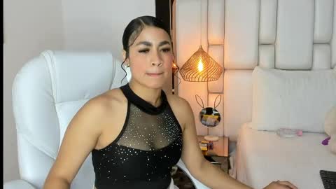 vaneaguirre online show from 5, 5, 2026