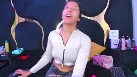 Snapshot of vanelin18 chatting on 11, 7, 2026 Vane online show from 11, 7, 2026