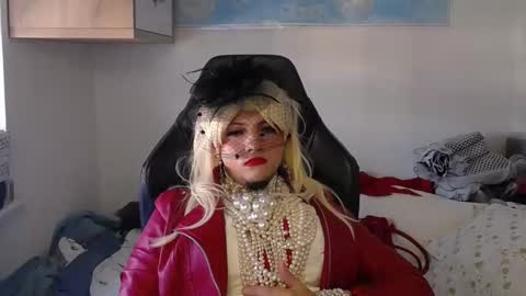 vanesacrossri online show from 19, 10, 2025