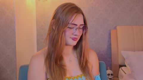 vanessa_foxyy online show from 3, 7, 2026