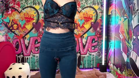  Vanessa  online show from 17, 1, 2026