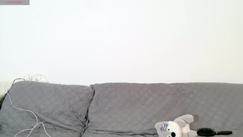 Snapshot of vanessaadol chatting on 13, 5, 2026 vanessaadol online show from 13, 5, 2026