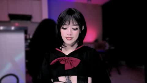 Snapshot of vanessablackrose chatting on 8, 11, 2025 Vanessa online show from 8, 11, 2025