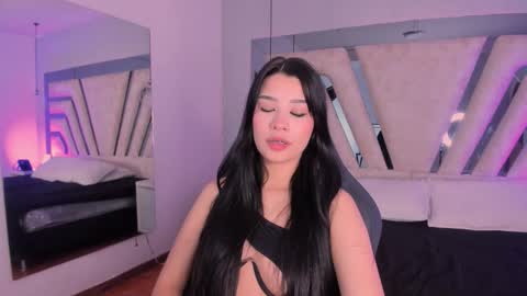 Snapshot of vanessaduval chatting on 30, 10, 2025 vanessaduval online show from 30, 10, 2025