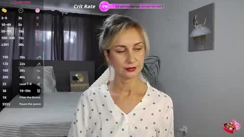 Snapshot of vanessakleiner chatting on 12, 9, 2025 Vanessa online show from 12, 9, 2025