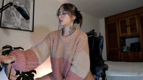 Vanessa online show from 15, 6, 2026